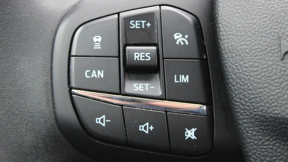 FORD Puma Puma 1.0 EcoBoost Titanium