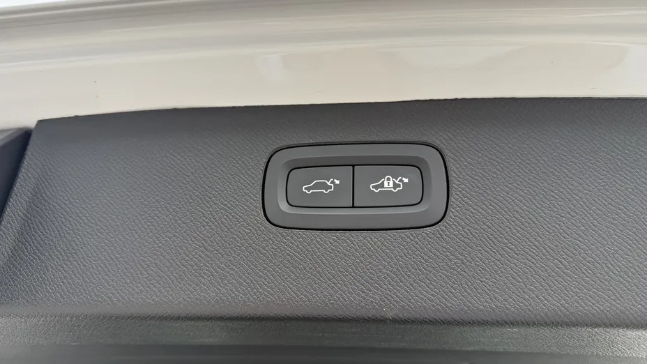 VOLVO XC90 XC90 B5 B AWD Plus Dark 7os aut