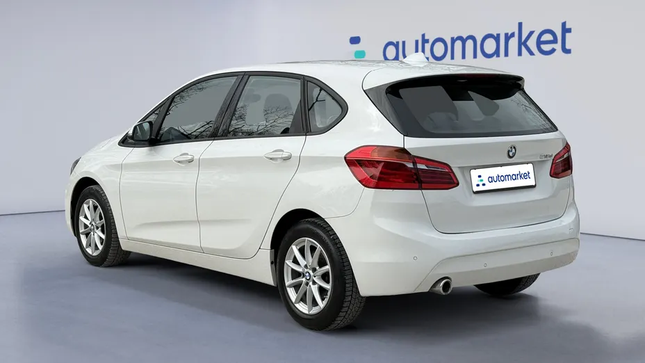 BMW Seria 2 216d aut