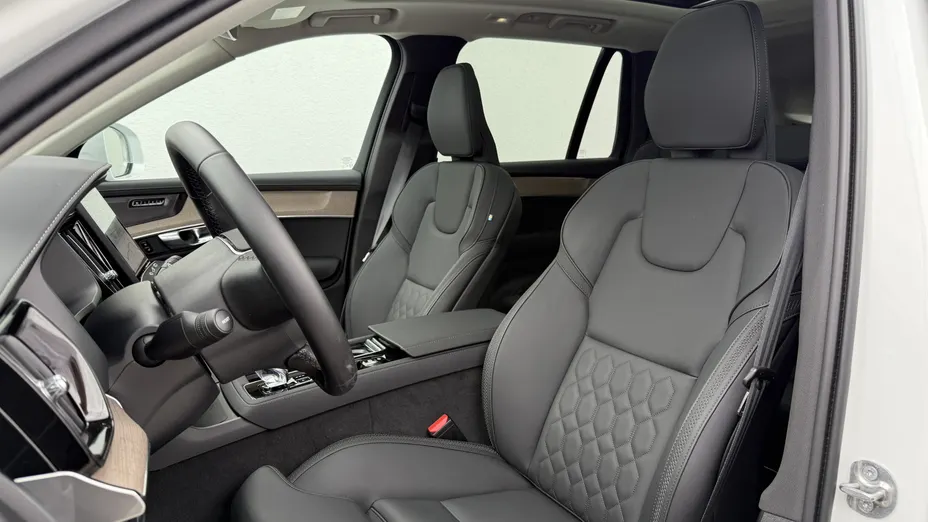 VOLVO XC90 XC90 B5 B AWD Plus Dark 7os aut