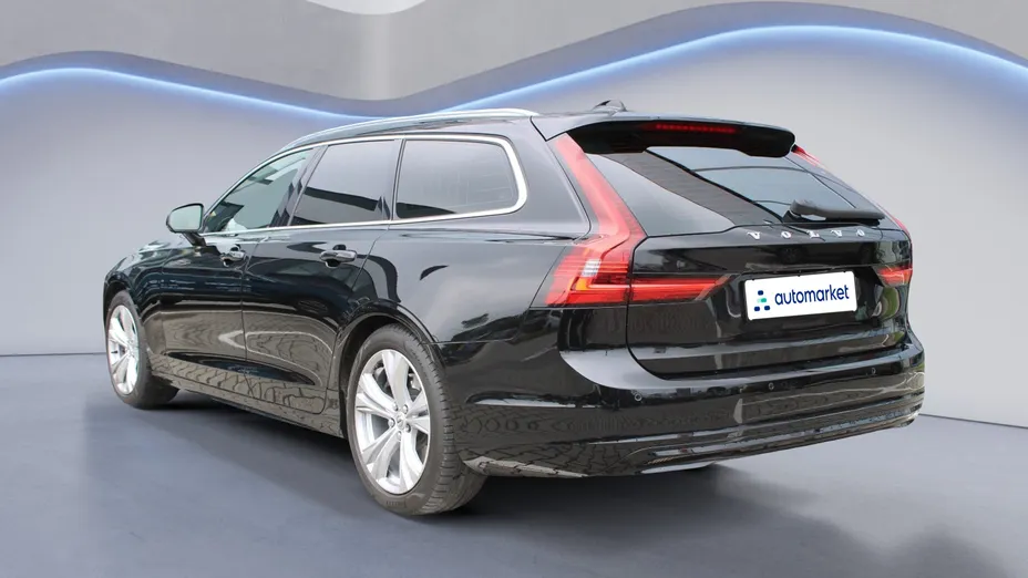 VOLVO V90 V90 B4 D AWD Momentum aut