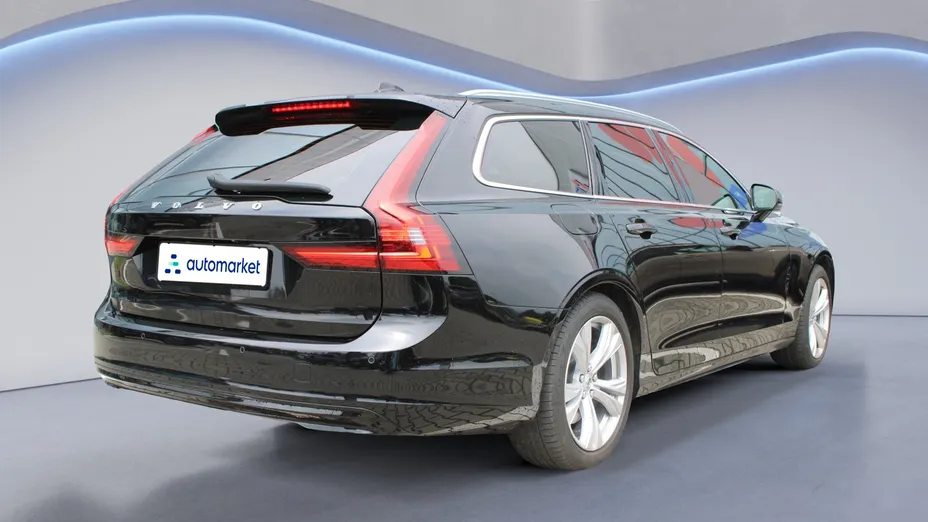 VOLVO V90 V90 B4 D AWD Momentum aut