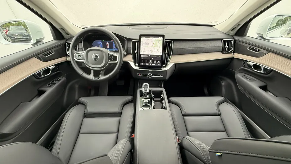 VOLVO XC90 XC90 B5 B AWD Plus Dark 7os aut