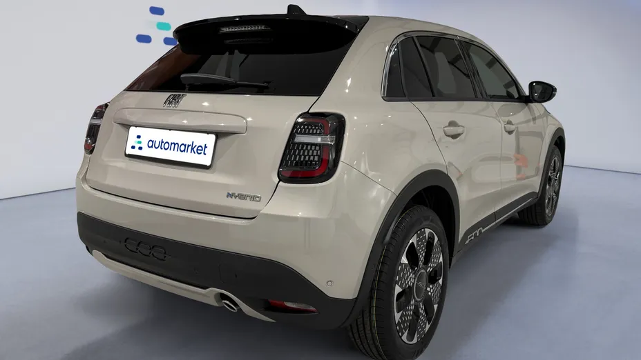 FIAT 600 600 1.2 Turbo Hybrid La Prima eDCT Nowy
