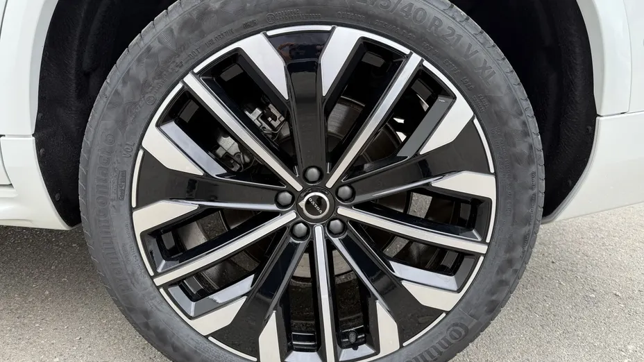 VOLVO XC90 XC90 B5 B AWD Plus Dark 7os aut