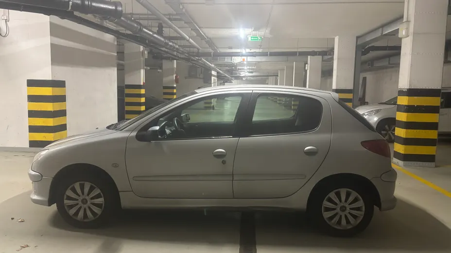 PEUGEOT 206 -