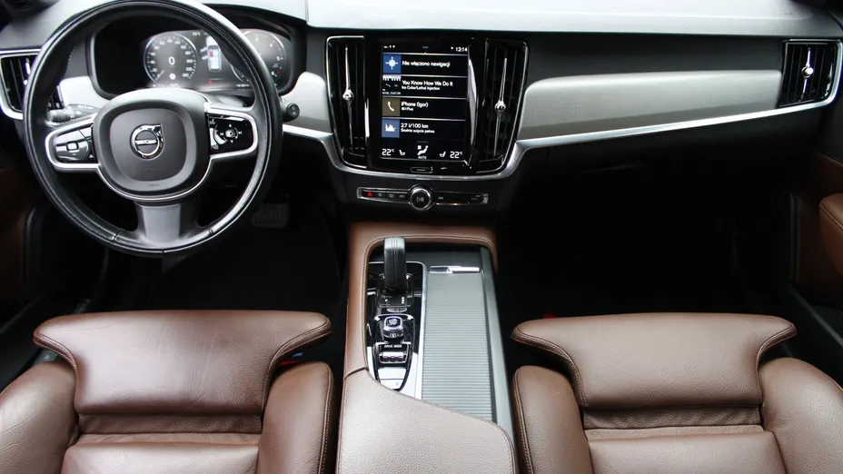 VOLVO V90 V90 B4 D AWD Momentum aut