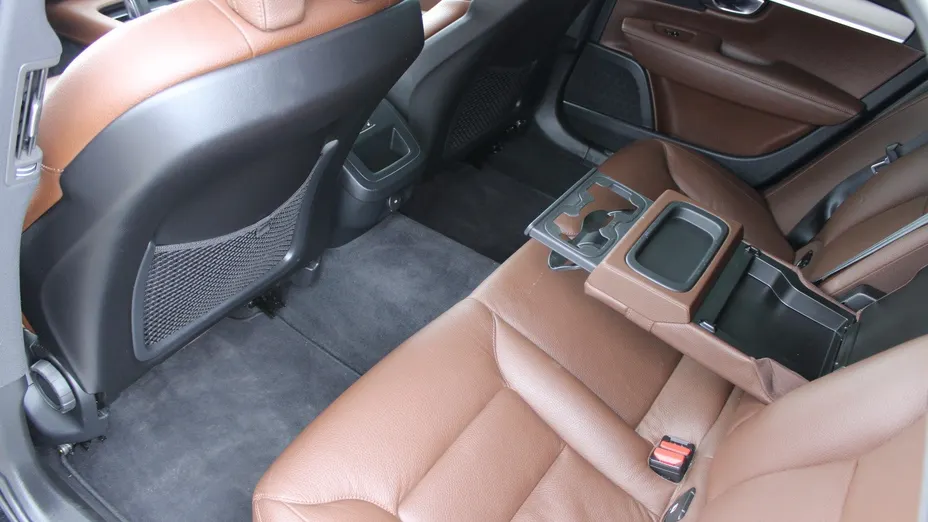 VOLVO V90 V90 B4 D AWD Momentum aut
