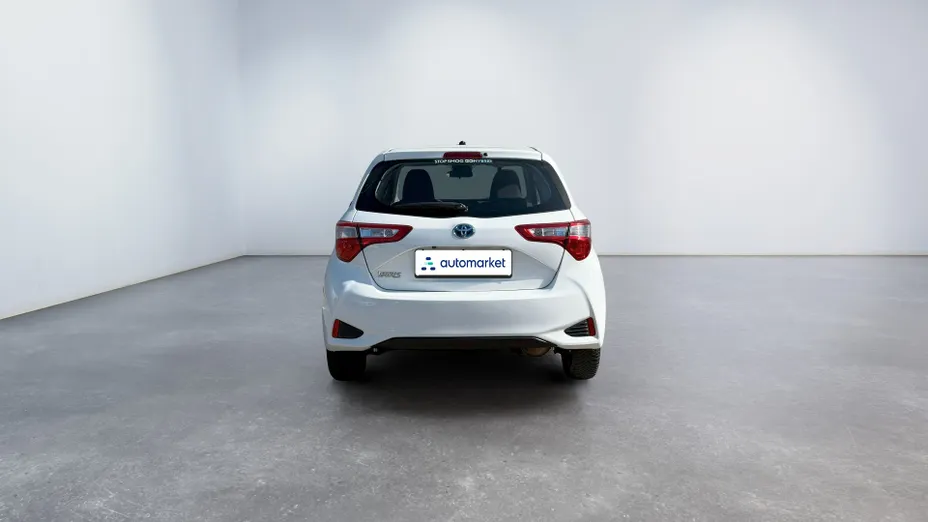 TOYOTA Yaris Yaris Hybrid 100 Premium