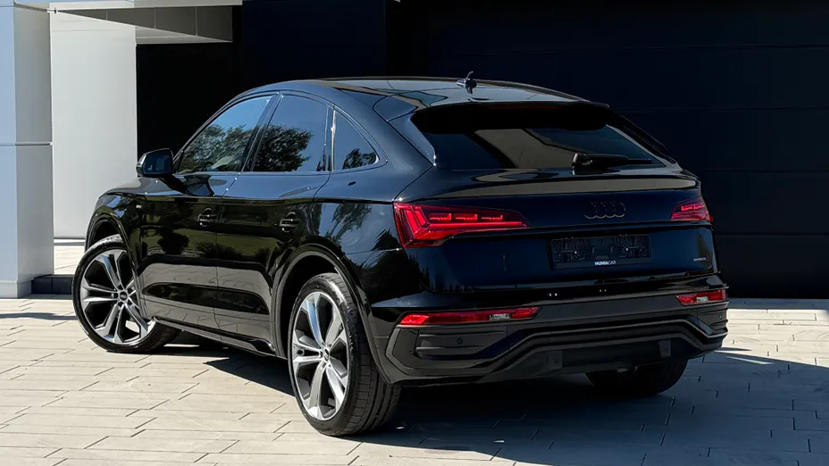 AUDI Q5 Sportback -