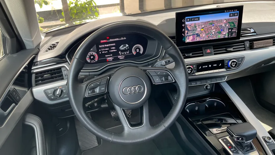 AUDI A4 A4 2.0 TFSI S tronic