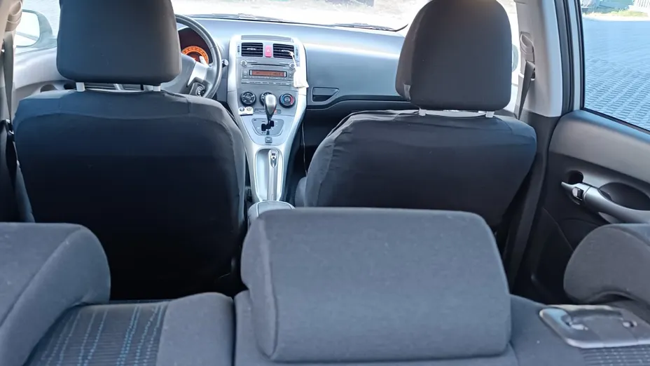 TOYOTA Auris Auris 1.6 Active