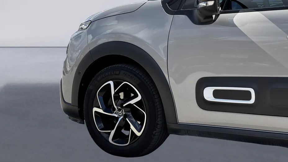 CITROEN C3 C3 1.2 PureTech Shine EAT6
