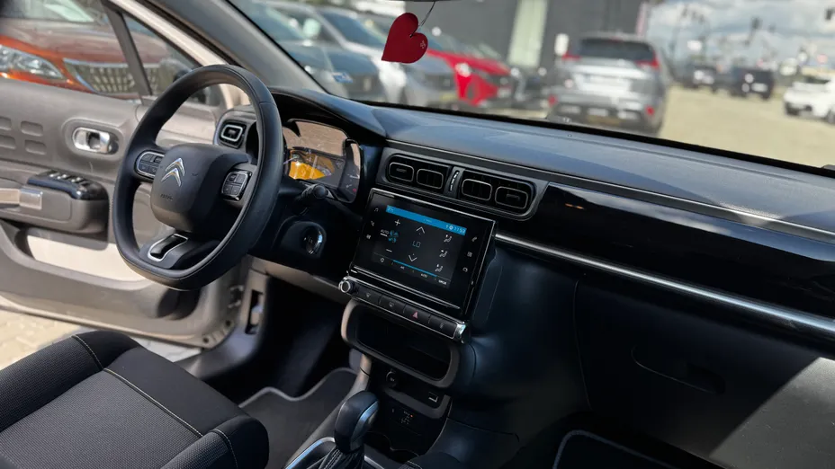 CITROEN C3 C3 1.2 PureTech Shine EAT6