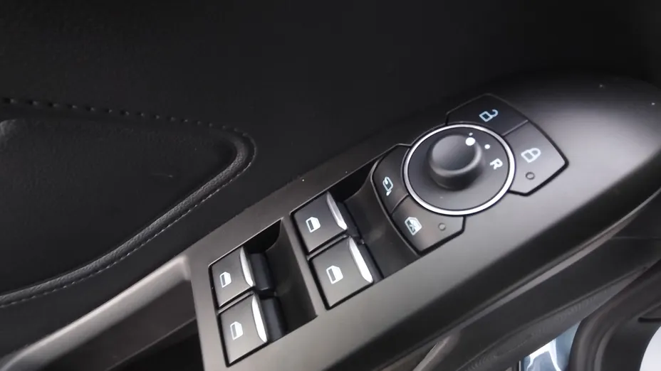 FORD Focus Focus 1.0 EcoBoost mHEV Titanium