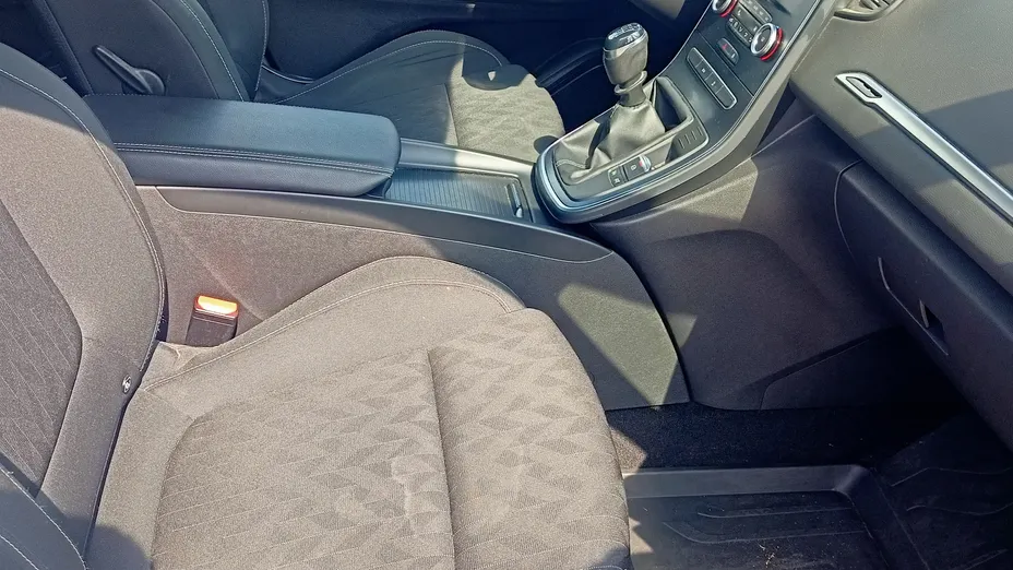 RENAULT Scenic Scenic 1.3 TCe FAP Intens