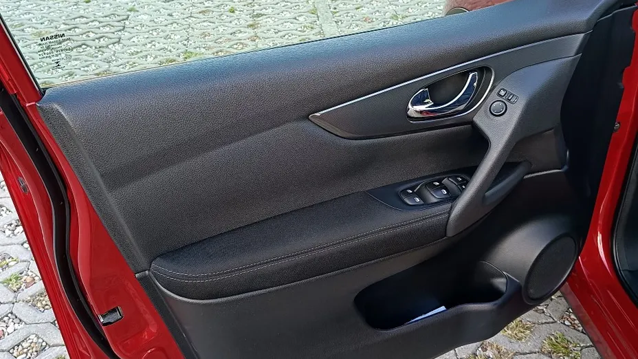 NISSAN Qashqai Qashqai 1.6 DIG-T N-Connecta