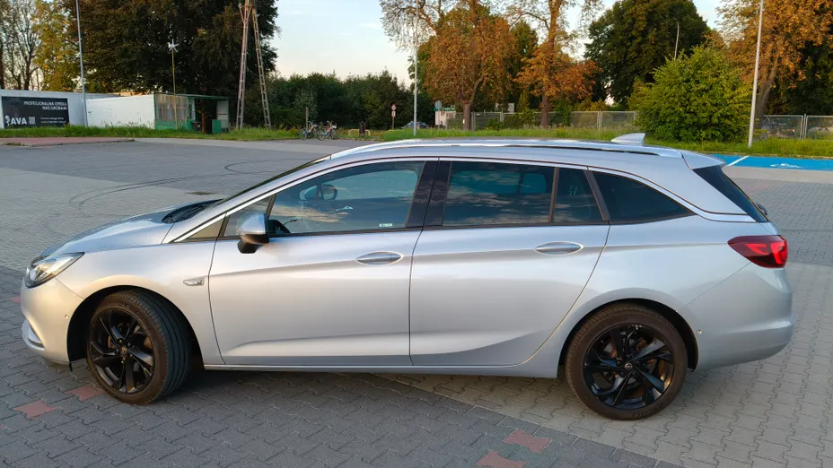 OPEL Astra Astra V 1.4 T Dynamic