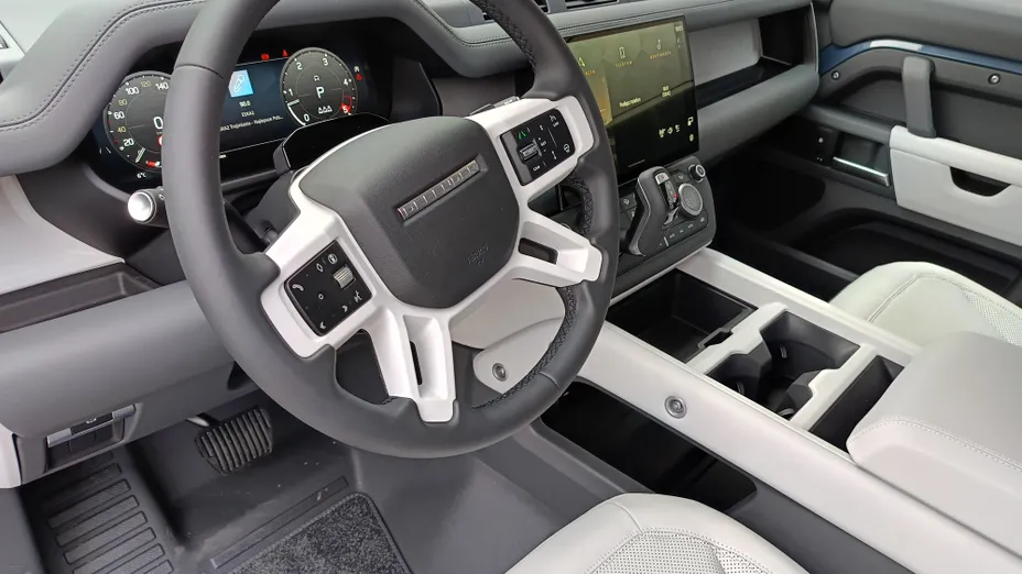 LAND ROVER Defender Defender 90 3.0 D250 mHEV X-Dynamic SE