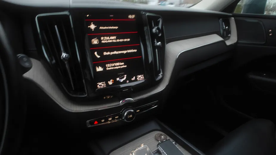 VOLVO XC60 XC60 T8 Plug-In Hybrid AWD Inscription Expression aut