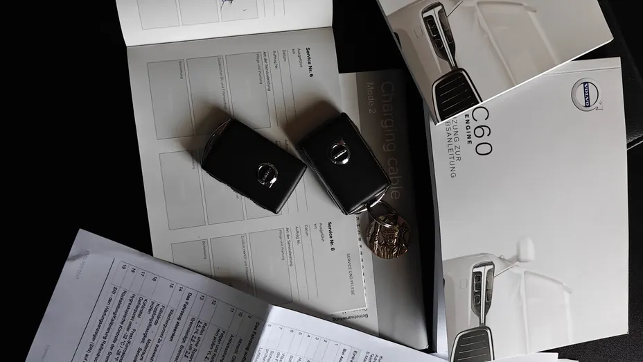 VOLVO XC60 XC60 T8 Plug-In Hybrid AWD Inscription Expression aut