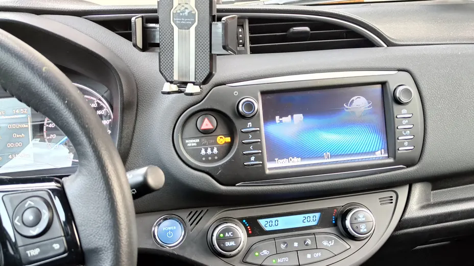 TOYOTA Yaris Yaris Hybrid 100 Premium