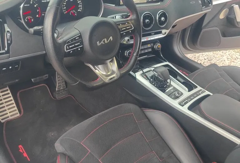 KIA Stinger Stinger 3.3 T-GDI V6 GT AWD