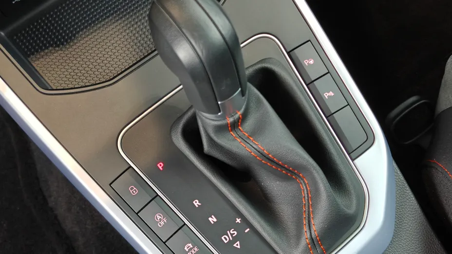 SEAT Arona Arona 1.0 TSI FR S&S DSG