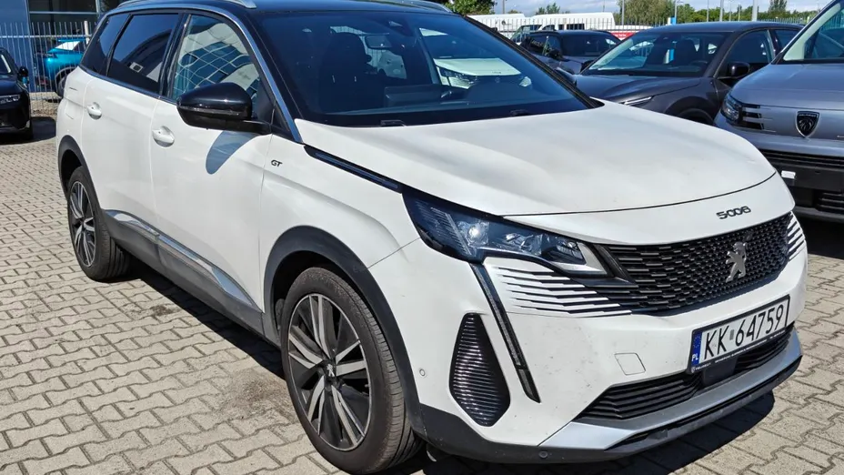 PEUGEOT 5008 5008 1.6 PureTech GT S&S EAT8