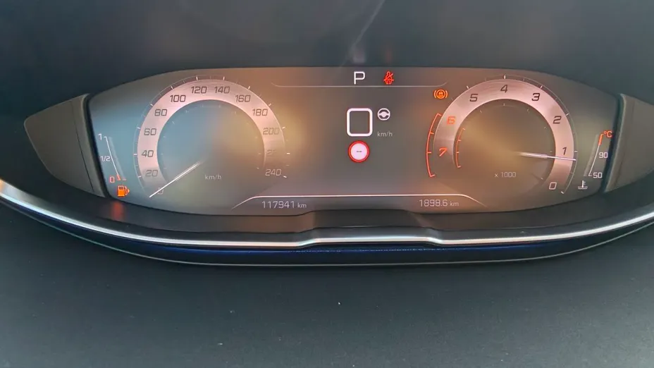 PEUGEOT 5008 5008 1.6 PureTech GT S&S EAT8