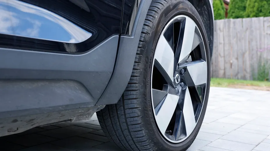 VOLVO C40 C40 P8 Recharge AWD Ultimate