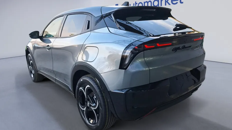 ALFA ROMEO Junior Junior 1.2 mHEV Ti eDCT Nowy