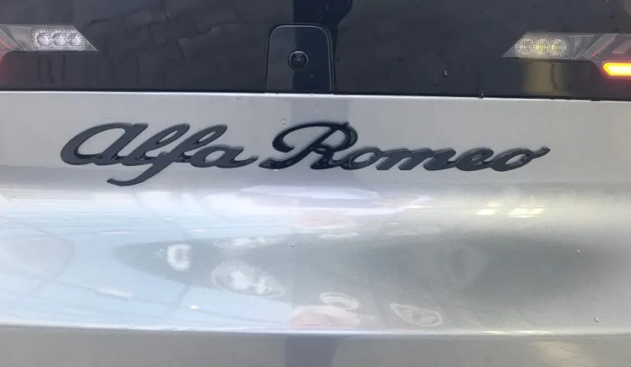 ALFA ROMEO Junior Junior 1.2 mHEV Ti eDCT Nowy