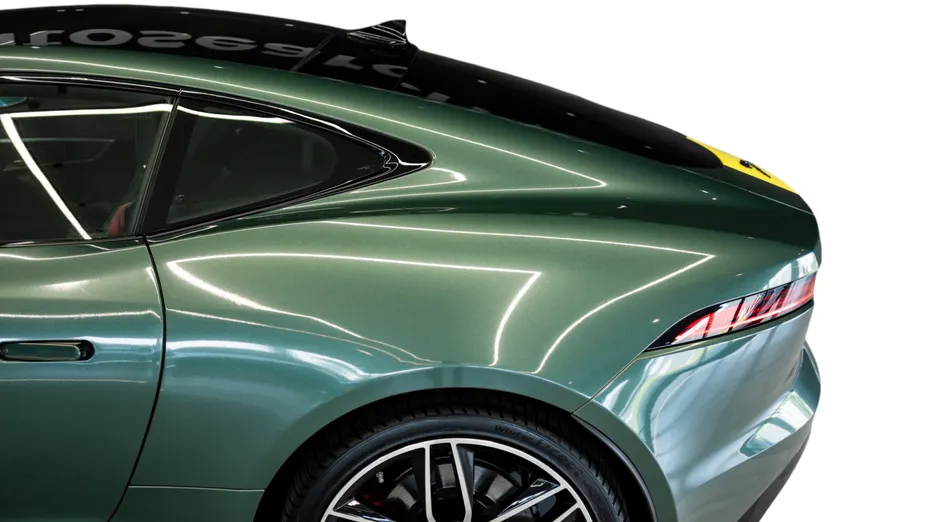 JAGUAR F-Type F-Type 2.0 Turbo Chequered Flag aut