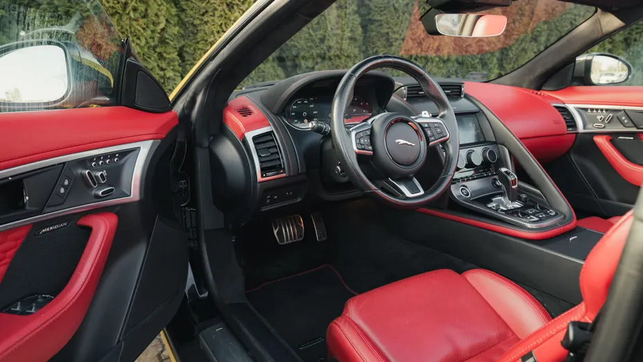 JAGUAR F-Type F-Type 2.0 Turbo First Edition aut