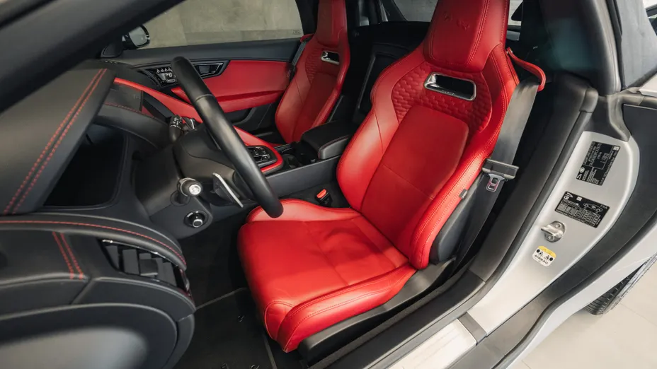 JAGUAR F-Type F-Type 5.0 V8 S/C AWD R-Dynamic