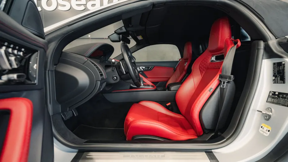 JAGUAR F-Type F-Type 5.0 V8 S/C AWD R-Dynamic