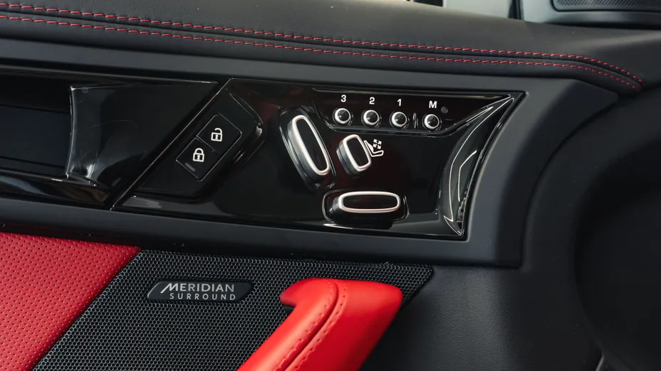 JAGUAR F-Type F-Type 5.0 V8 S/C AWD R-Dynamic
