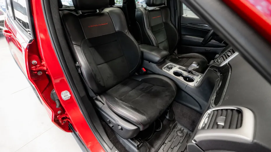 JEEP Grand Cherokee -