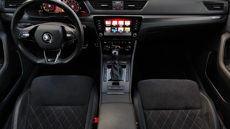 SKODA Superb Superb 2.0 TDI SCR Sportline DSG