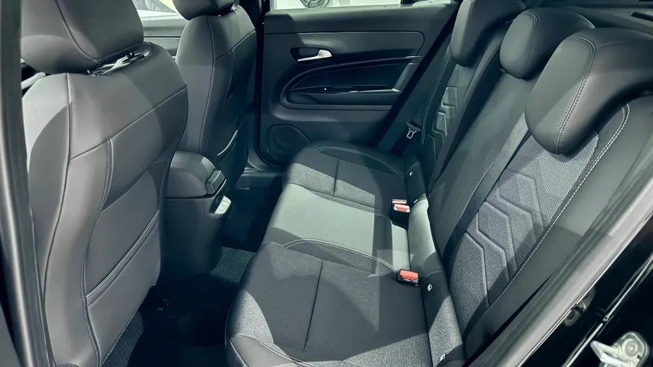 JEEP Avenger Avenger 54kWh Summit Nowy