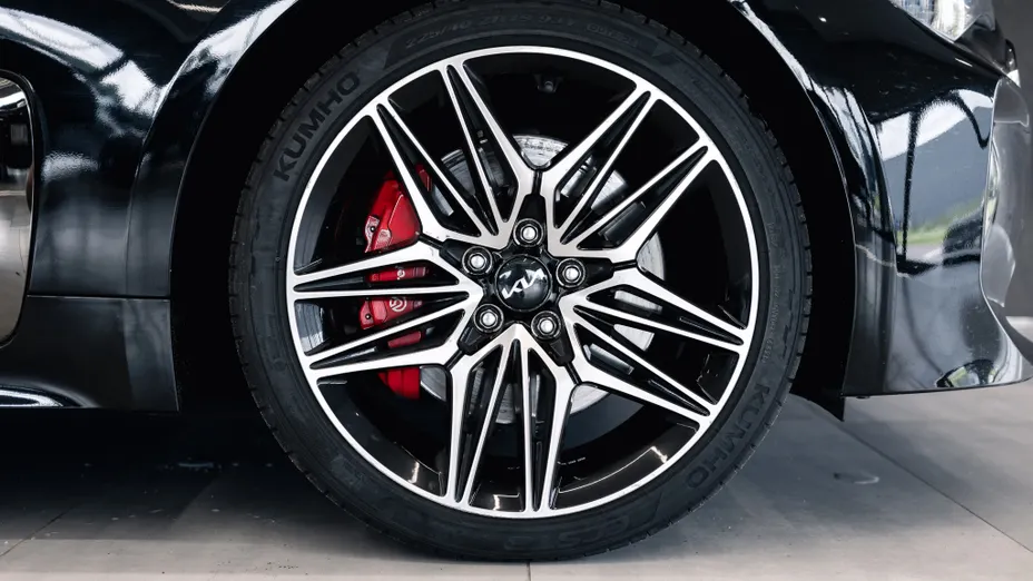 KIA Stinger Stinger 3.3 T-GDI V6 GT AWD