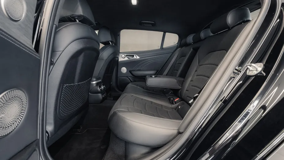 KIA Stinger Stinger 3.3 T-GDI V6 GT AWD