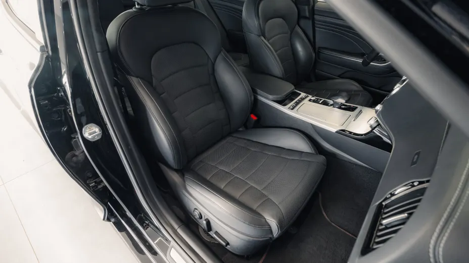 KIA Stinger Stinger 3.3 T-GDI V6 GT AWD