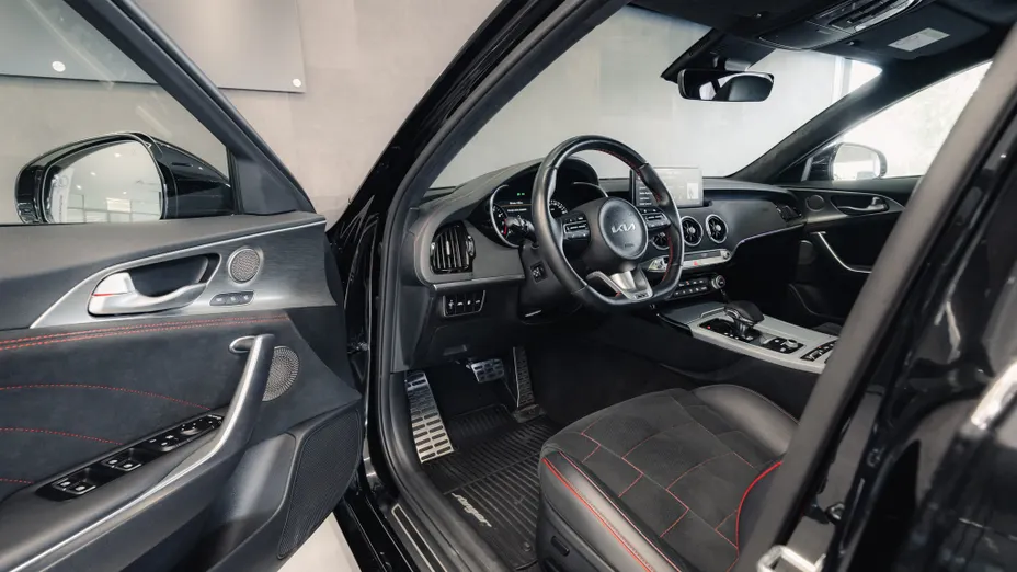KIA Stinger Stinger 3.3 T-GDI V6 GT AWD