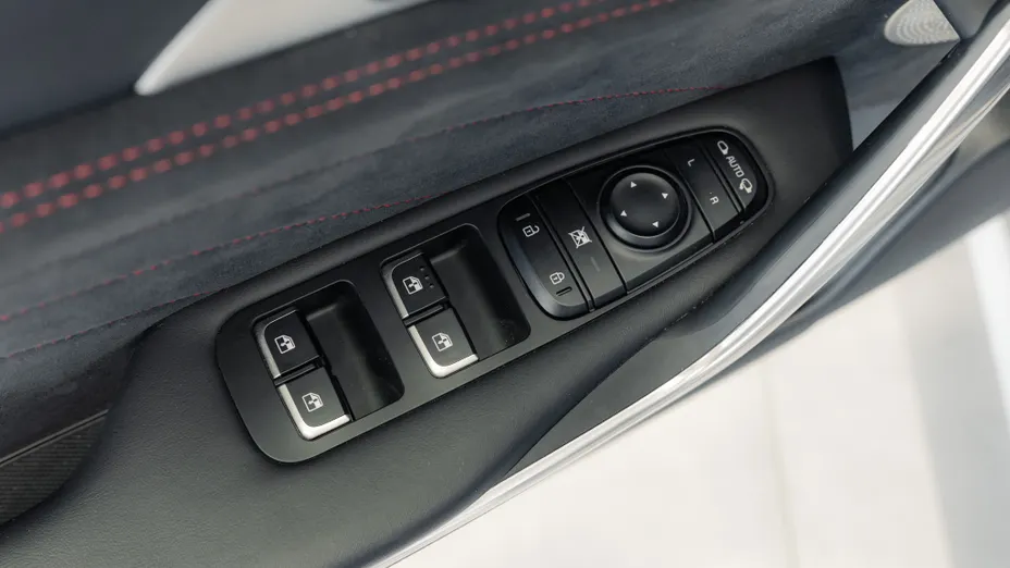 KIA Stinger Stinger 3.3 T-GDI V6 GT AWD