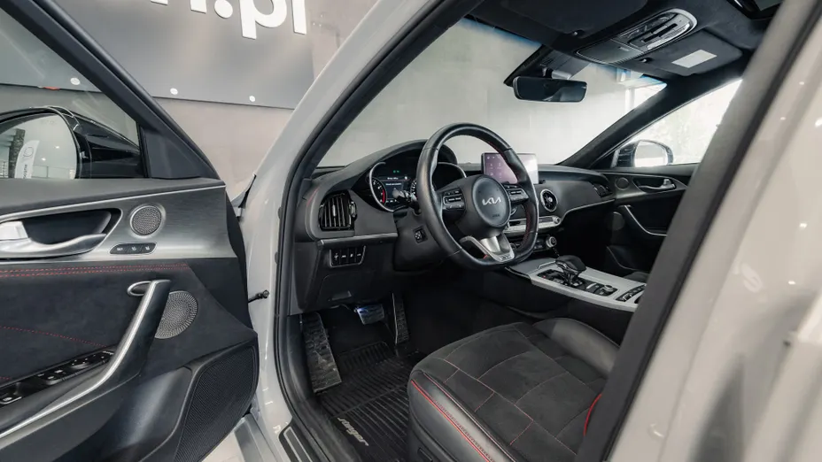 KIA Stinger Stinger 3.3 T-GDI V6 GT AWD