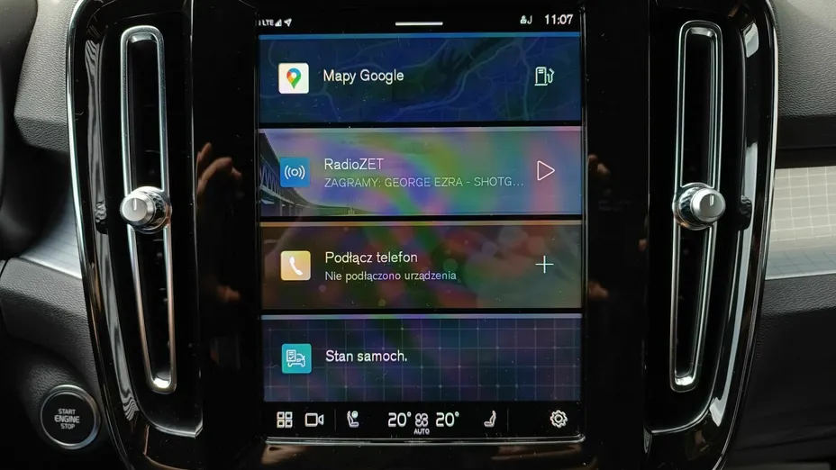 VOLVO XC40 XC40 B3 Plus Dark aut