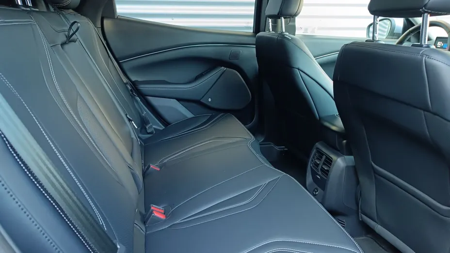 FORD Mustang Mach-E Mustang Mach-E 75kWh RWD