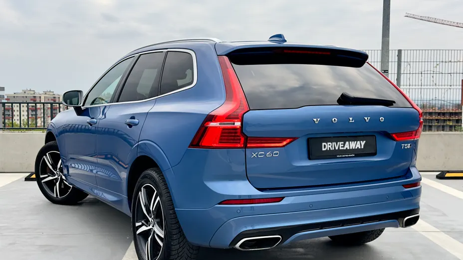 VOLVO XC60 XC60 T5 AWD R-Design aut